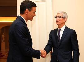 Pedro Sánchez presenta a Apple el plan 'España startup nation' 