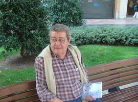 El escritor Francisco de Miguel completa su trilogía
