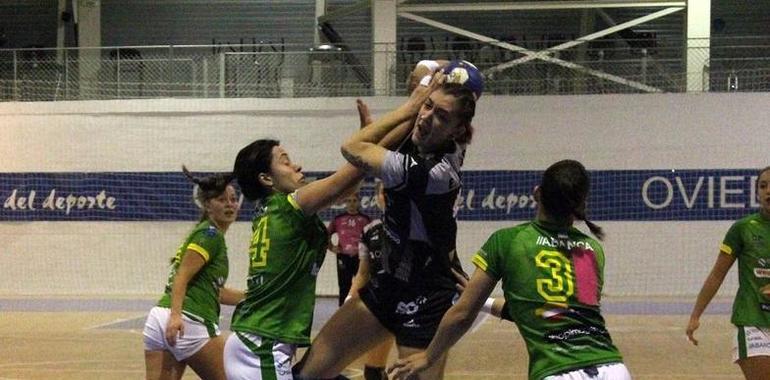 El Oviedo Balonmano Femenino vence al SAR Rodavigo por 30-20