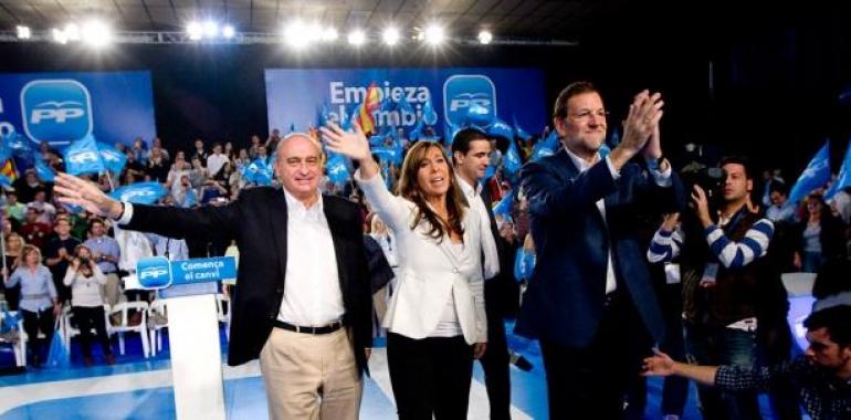 Rajoy pide prudencia, apoyar a las víctimas y no hacer la campaña a Bildu