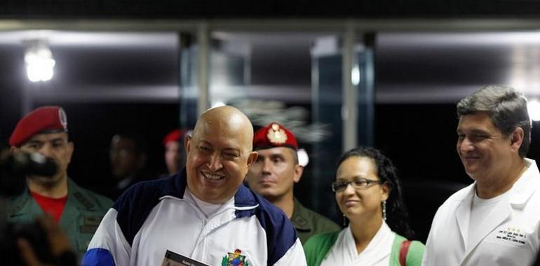 Equipo médico de Chávez:"El Presidente está curado" 