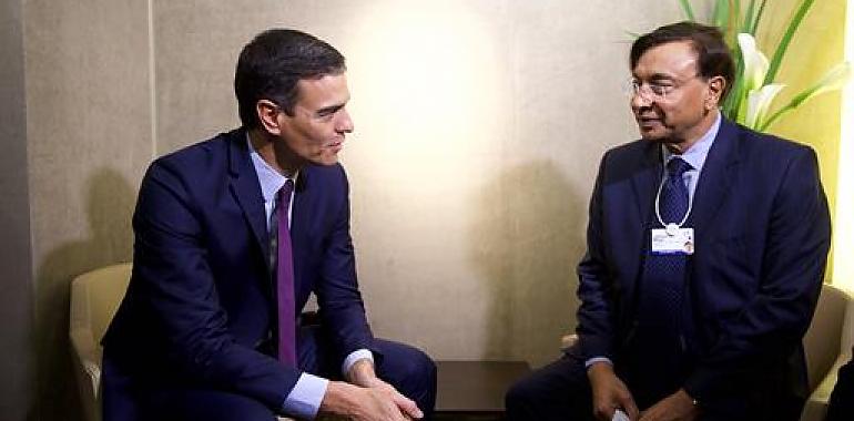 El presidente del Gobierno mantiene un encuentro con el consejero delegado de ArcelorMittal