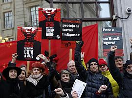 Los pueblos indígenas de Brasil encabezan la protesta mundial contra Bolsonaro