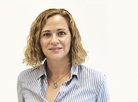Irma Clots-Figueras recibe en Oviedo el Fundación Banco Sabadell a la Investigación Económica