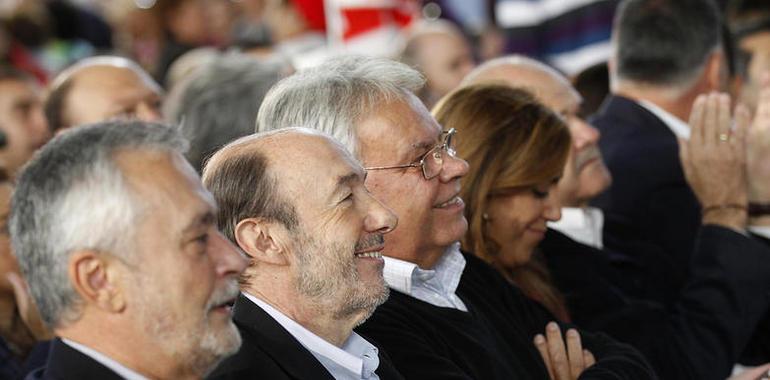 Rubalcaba pide el voto para defender el Estado social frente a los recortes ocultos del PP 