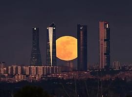 El viernes 5, la luna te mira 'colorá'