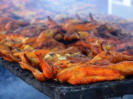 La carne cocinada aporta más energía que la cruda