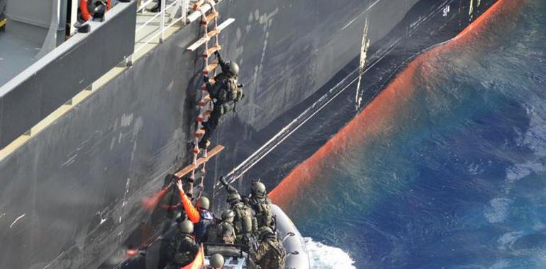 La Méndez Núñez identifica 37 buques e inspecciona 7 en Libia
