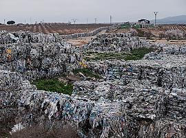 Greenpace acusa a Ecoembes de 'limpiar la imagen' de las grandes contaminadoras con plásticos