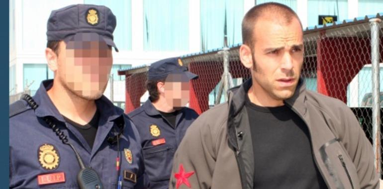 La Policía Nacional traslada desde Francia a Oier González Bilbatua e Irati Tobar Eguzkitza