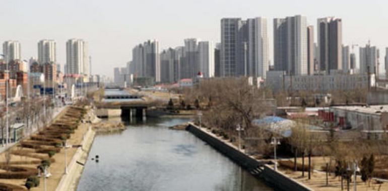 China estudia construir casas que ahorren energía para lograr ciudades con bajas emisiones de carbono