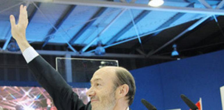 Rubalcaba se compromete a "luchar contra el fraude fiscal" porque "es un ejercicio de justicia" 