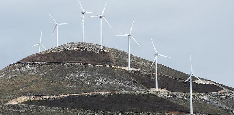 Toque de atención a la ministra Teresa Ribera: expertos, políticos y activistas abogan por una transición ecológica justa ante el aluvión de proyectos eólicos 