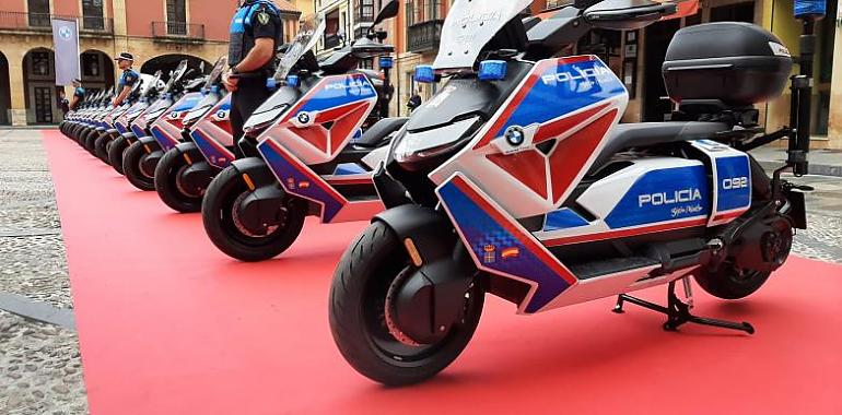 Motos modernas y sostenibles para la policía local de Gijón