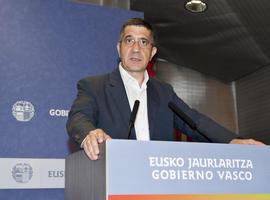 El Lehendakari \"continuará al frente de este país\" 