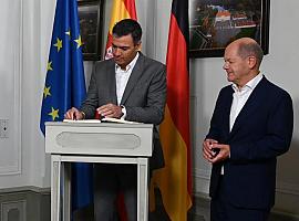 Sánchez y Scholz defienden el gasoducto español a Europa por Francia