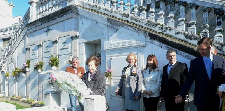 Margarita Salas centró la sesión de clausura de la Semana de la Ciencia de Luarca