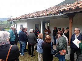 Entrega 220 títulos de propiedad de fincas de la concentración parcelaria de Llourís y Figares, en Salas