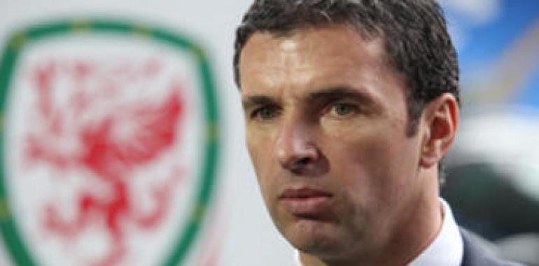 Fallece el seleccionador de fútbol de Gales a los 42 años