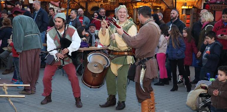 El mercado medieval toma el casco Histórico de Avilés