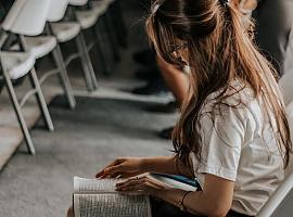 Reconocimiento a 56 estudiantes avilesinos de 2º de Bachillerato y FP por su rendimiento académico