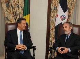 Presidente Fernández y canciller brasileño pasan revista a relaciones de los dos países