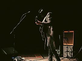 Dylan Leblanc cierra en Avilés su gira por España