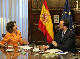 Adrián Barbón solicita a María Jesús Montero incluir a Asturias en la quita de deuda por su sólido equilibrio fiscal