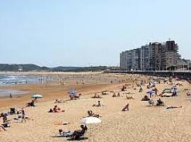 Salinas abre las puertas a la inclusión: Playa pionera en el norte con aseos adaptados para personas ostomizadas