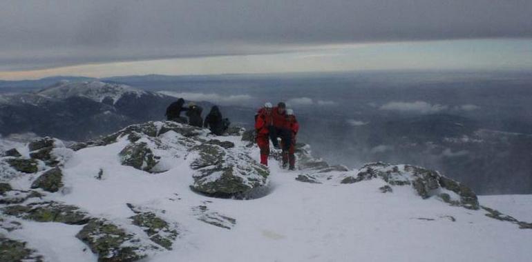 Rescatado un excursionista de 24 años en el pico de Peñalara 