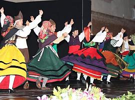 Asturias inicia los trámites para declarar bienes de interés cultural la Jota y el Teatro Popular