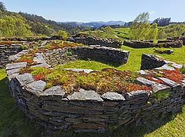 Luz verde a nuevas intervenciones arqueológicas en el Castro de Villacondide y al traslado de hórreos en Asturias