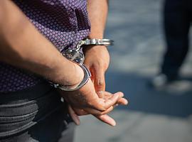 Detenido un joven por tres robos violentos en Avilés