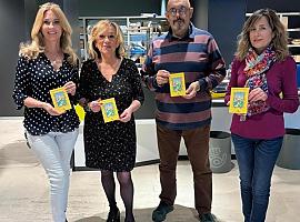 Correos regala a los peregrinos en Oviedo el libro "Leyendas del Camino de Santiago"