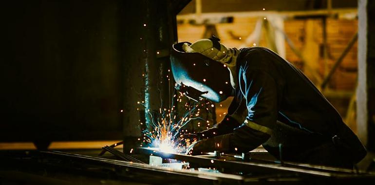  Más de 70 vacantes para oficios cualificados en el sector industrial asturiano