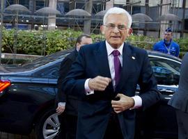 Buzek: "el nuestro no es en principio un problema de Tratados" 