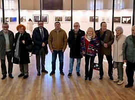 La plaza de Trascorrales celebra el arte asturiano con las exposiciones "El bodegón como inspiración" y "Paisaje Asturiano. Reflexiones"