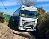 Borracho y al volante de un tráiler de 40 toneladas: un camionero polaco multiplica por ocho la tasa de alcohol y acaba atrapado cerca de ParqueAstur