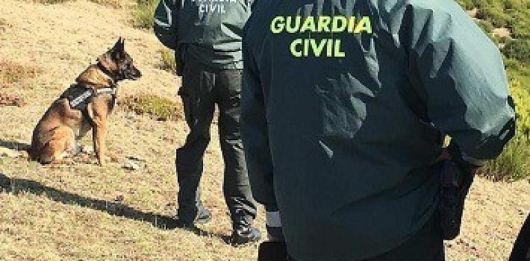 Grado en vilo: Vecino atrincherado con gasolina exige diálogo con el alcalde por disputa de terrenos
