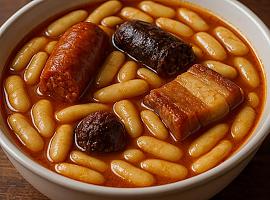 Asturias se rinde a la cuchara: Villaviciosa corona este jueves La Mejor Fabada del Mundo 2025