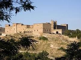 Dormir como un rey por solo 52 euros: así son los paradores más increíbles de España