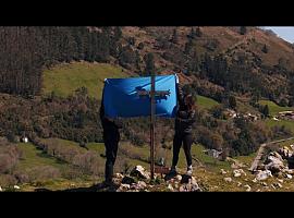 Asturias alza su voz por su enseña: un viaje audiovisual recorre la identidad asturiana en el Día de la Bandera
