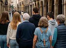 Avilés celebra su IX Feria de Asociaciones con más de 50 entidades, arte, talleres y participación ciudadana