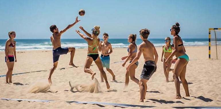 Gijón se prepara para un verano lleno de deporte y diversión con las "Vacaciones Deportivas 2025"