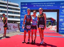 Gijón corona a los reyes del triatlón: Andrea Trigo y Manuel Pozuelo, campeones de Asturias en distancia olímpica