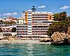  Verano en Nerja: un paraíso entre acantilados, cuevas mágicas y playas de ensueño te espera en el Hotel Balcón de Europa