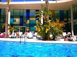 Verano inolvidable en Peñíscola: playas, castillos y relax en el Ágora Spa & Resort