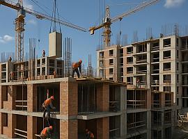 Asturias y el Gobierno central pactan 220 millones para blindar la vivienda protegida y ampliar el parque público hasta 15.000 pisos