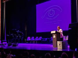 Gimena Llamedo en los premios Miradas Violetas: “O se es feminista o se es machista. La igualdad no admite tibiezas”