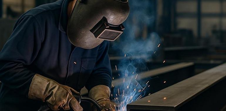  El metal asturiano busca manos: casi la mitad de las empresas no encuentra trabajadores cualificados